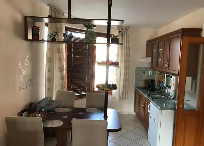 Haus Sonnenschein * Balatonlelle